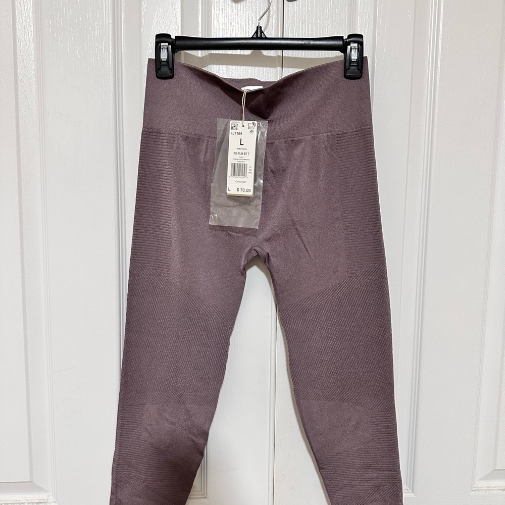 Women’s Adidas leggings